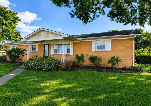 2nd image of 638 N Broadway, Portland, TN 37148 | MLS# 3320613