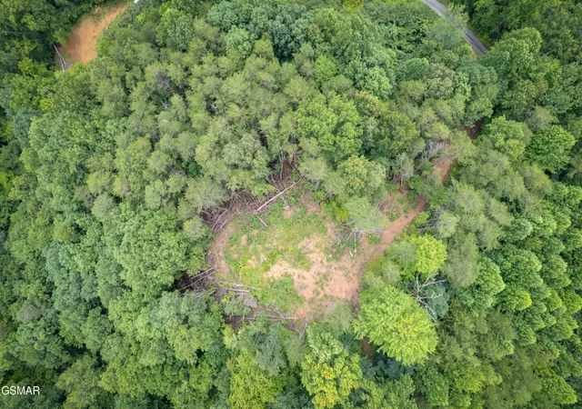 3rd image of 2 Verless Ogle, Sevierville, TN 37876 | MLS# 3320532