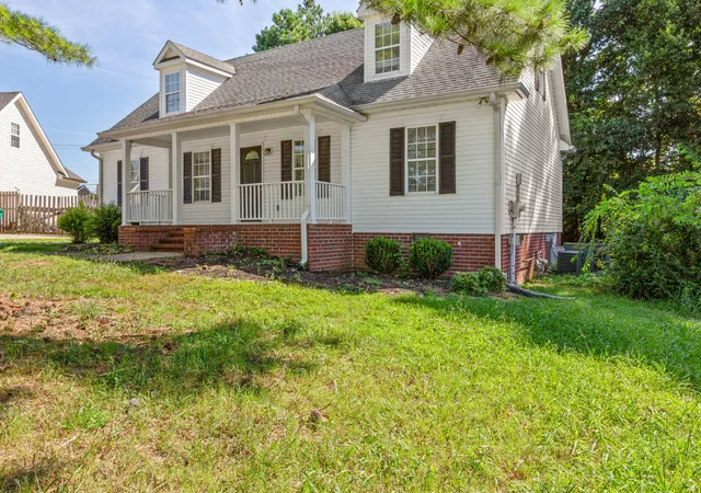 Photo 2 of Single family home for sale at 2923 Sams Ct, Spring Hill, TN 37174 | MLS# 3335985 | Listing updated on 2026-10-10