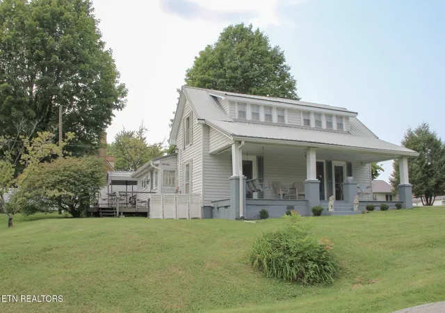 2nd image of 301 W Crawford Ave, Monterey, TN 38574 | MLS# 3320583