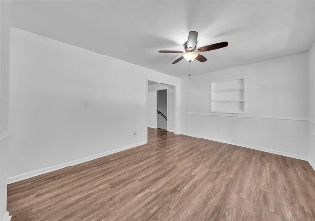 Photo 3 of Single family home for sale at 400 Cumberland Ave, Tullahoma, TN 37388 | MLS# 3596273 | Listing updated on 2026-10-10