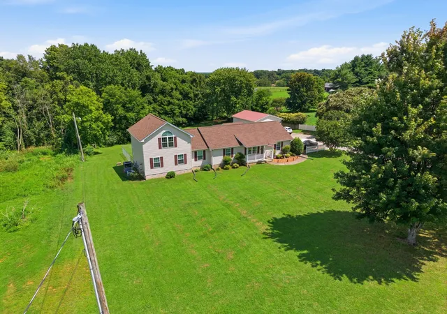 2nd image of 7464 Hoods Branch Rd, Springfield, TN 37172 | MLS# 3329909