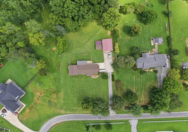 Photo 3 of Single family home for sale at 7464 Hoods Branch Rd, Springfield, TN 37172 | MLS# 3329909 | Listing updated on 2026-10-05