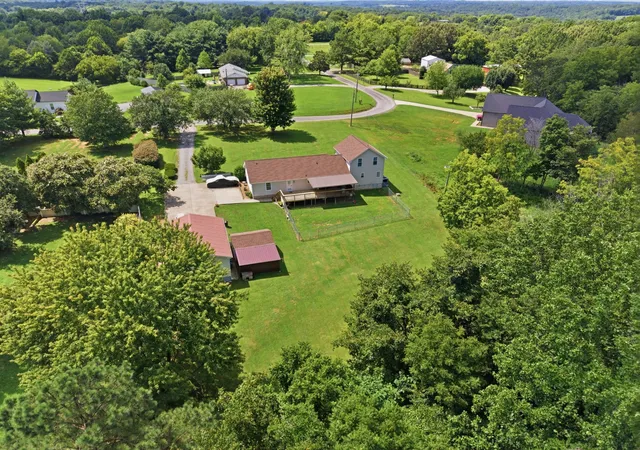 Photo 4 of Single family home for sale at 7464 Hoods Branch Rd, Springfield, TN 37172 | MLS# 3329909 | Listing updated on 2026-10-05