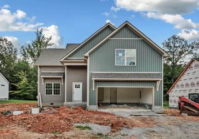 Photo 1 of Single family home for sale at 273 Wayne Hall Rd, Clarksville, TN 37040 | MLS# 3322436 | Listing updated on 2026-09-01