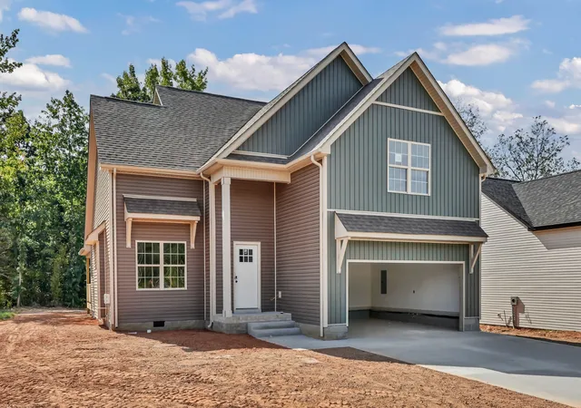 Single family home for sale at 273 Wayne Hall Rd, Clarksville, TN 37040 | MLS# 3322436