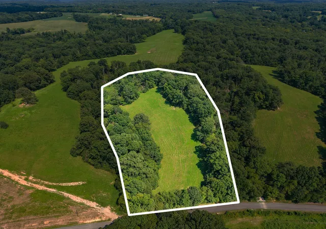 1st image of 0 Shelter Branch Tract 3, Dickson, TN 37055 | MLS# 3514370