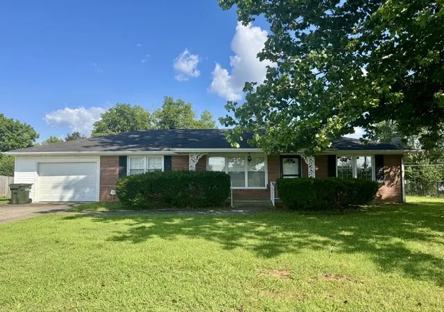 1st image of 322 Blane Dr, Hopkinsville, KY 42240 | MLS# 3320676