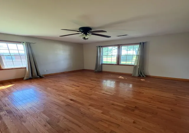 5th image of 322 Blane Dr, Hopkinsville, KY 42240 | MLS# 3320676