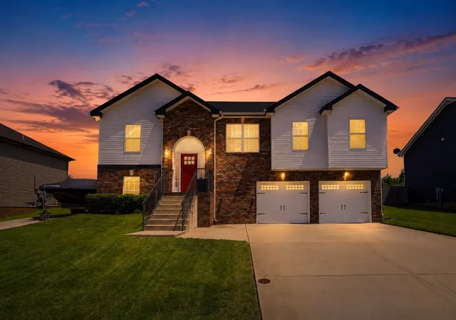 1st image of 141 Kingstons Cv, Clarksville, TN 37042 | MLS# 3336188