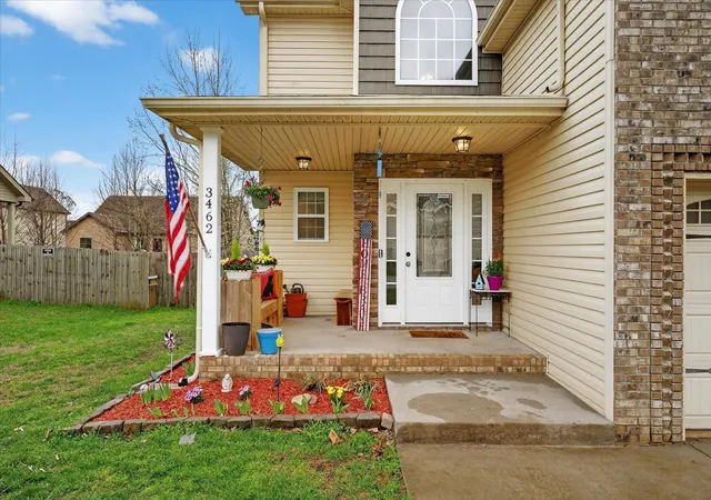 Photo 4 of Single family home for sale at 3462 Bradfield Dr, Clarksville, TN 37042 | MLS# 3321971 | Listing updated on 2026-10-07
