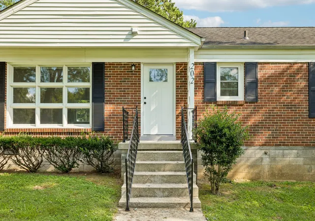 5th image of 202 Jackson Heights Rd, Columbia, TN 38401 | MLS# 3501087