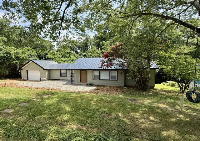 2nd image of 714 Mcgraw St, Clarksville, TN 37040 | MLS# 3320892