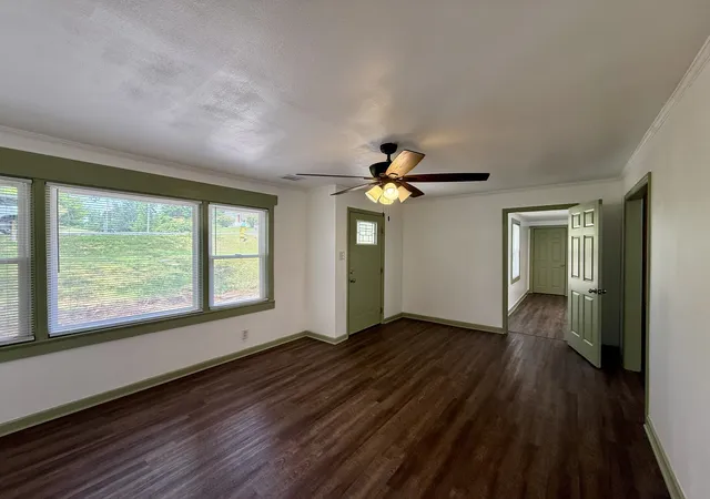 Photo 3 of Single family home for sale at 714 Mcgraw St, Clarksville, TN 37040 | MLS# 3320892 | Listing updated on 2026-09-25
