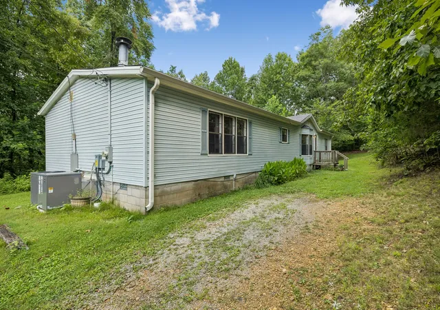 Photo 2 of Manufactured home for sale at 2588 Greer Rd, Goodlettsville, TN 37072 | MLS# 3507967 | Listing updated on 2026-09-15