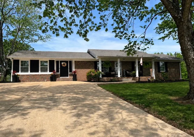 2nd image of 510 Donna Cir, Lawrenceburg, TN 38464 | MLS# 3322353