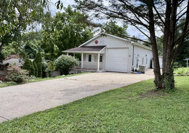 2nd image of 107 Fort St, Estill Springs, TN 37330 | MLS# 3321955