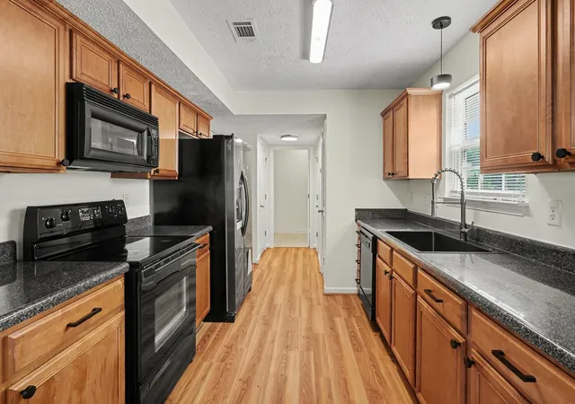 Photo 4 of Single family home for sale at 2117 Long Meadow Dr, Spring Hill, TN 37174 | MLS# 3502031 | Listing updated on 2026-10-10