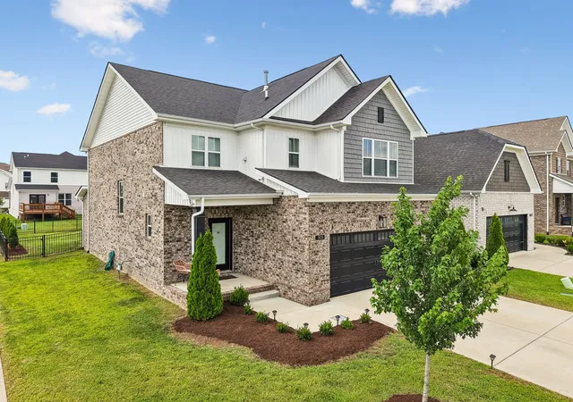 Photo 4 of Single family home for sale at 301 Booker Dr, Gallatin, TN 37066 | MLS# 3320991 | Listing updated on 2026-09-30