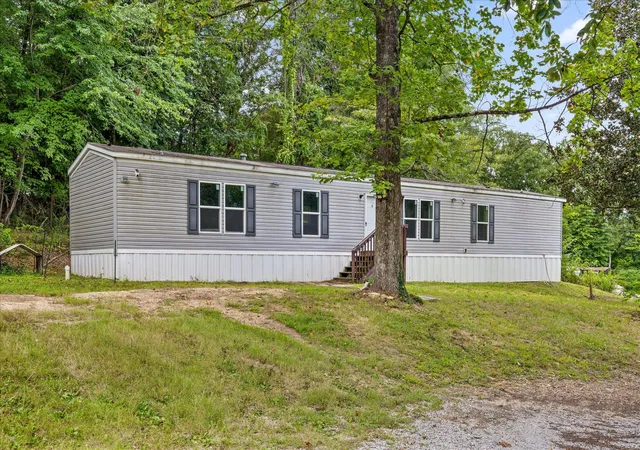 Photo 4 of Manufactured home for sale at 6183 Marie Ln, Harrison, TN 37341 | MLS# 3320957 | Listing updated on 2026-09-25
