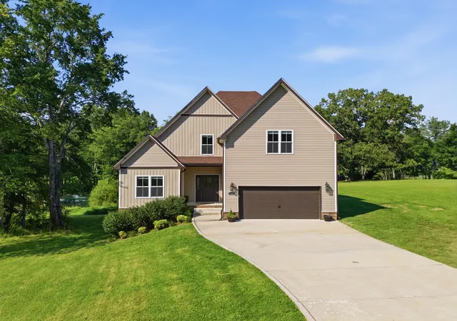 1st image of 1403 Southside Rd, Southside, TN 37171 | MLS# 3322539