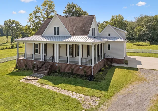 Photo 3 of Single family home for sale at 1143 Hilton Ln, Castalian Springs, TN 37031 | MLS# 3499652 | Listing updated on 2026-09-21