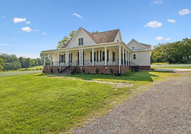 Photo 4 of Single family home for sale at 1143 Hilton Ln, Castalian Springs, TN 37031 | MLS# 3499652 | Listing updated on 2026-09-21