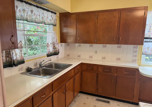 5th image of 104 Pleasant Road, Oak Ridge, TN 37830 | MLS# 3320969