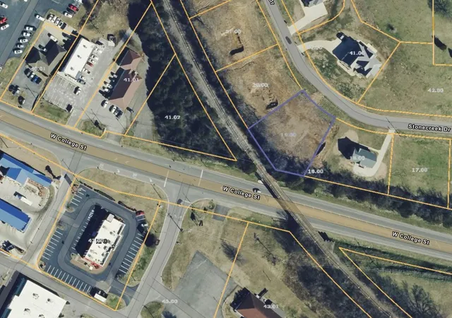3rd image of 117 Stonecreek Dr, Pulaski, TN 38478 | MLS# 3320998