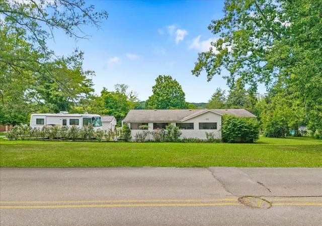 2nd image of 955 N Main Street, Decatur, TN 37322 | MLS# 3516023