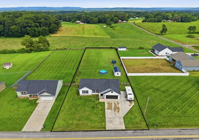 33rd image of 388 Pistole Rd, Sparta, TN 38583 | MLS# 3325514