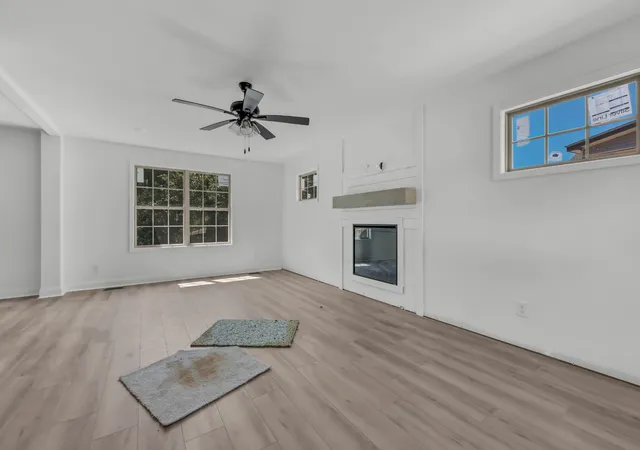 Photo 3 of Single family home for sale at 1162 Boulder Pass Rd, Clarksville, TN 37040 | MLS# 3499680 | Listing updated on 2026-09-03