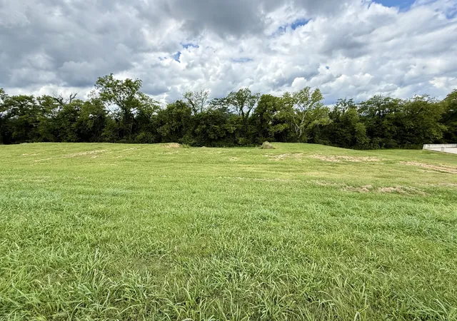 1st image of 121 Stonecreek Dr, Pulaski, TN 38478 | MLS# 3321953