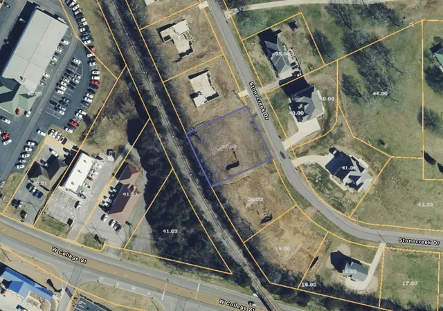 3rd image of 121 Stonecreek Dr, Pulaski, TN 38478 | MLS# 3321953