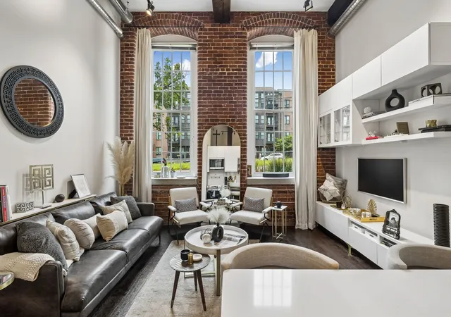 1st image of 1350 Rosa L Parks Blvd #233, Nashville, TN 37208 | MLS# 3322317