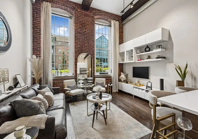 2nd image of 1350 Rosa L Parks Blvd #233, Nashville, TN 37208 | MLS# 3322317