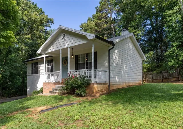 2nd image of 860 Anchor Dr, Lenoir City, TN 37771 | MLS# 3516024
