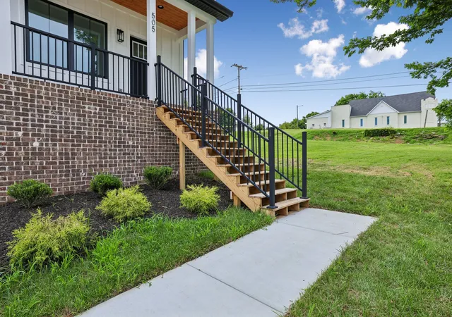 Photo 3 of Single family home for sale at 503 N Frierson St, Columbia, TN 38401 | MLS# 3322327 | Listing updated on 2026-10-23