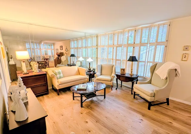 Photo 2 of Condo for sale at 3831 W End Ave #7, Nashville, TN 37205 | MLS# 3333879 | Listing updated on 2026-08-08