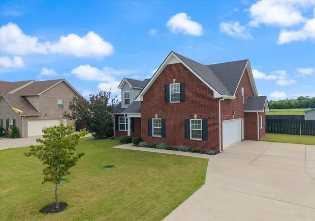 Photo 3 of Single family home for sale at 7931 Peridot Cir, Murfreesboro, TN 37127 | MLS# 3391169 | Listing updated on 2026-09-20