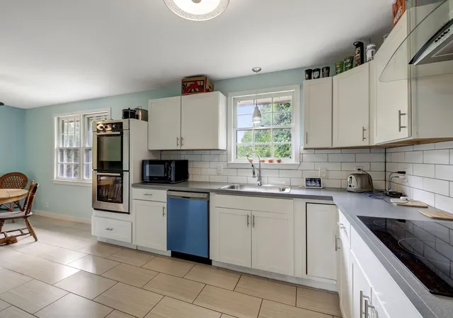 Photo 3 of Single family home for sale at 4884 Whittier Dr, Old Hickory, TN 37138 | MLS# 3513811 | Listing updated on 2026-09-16