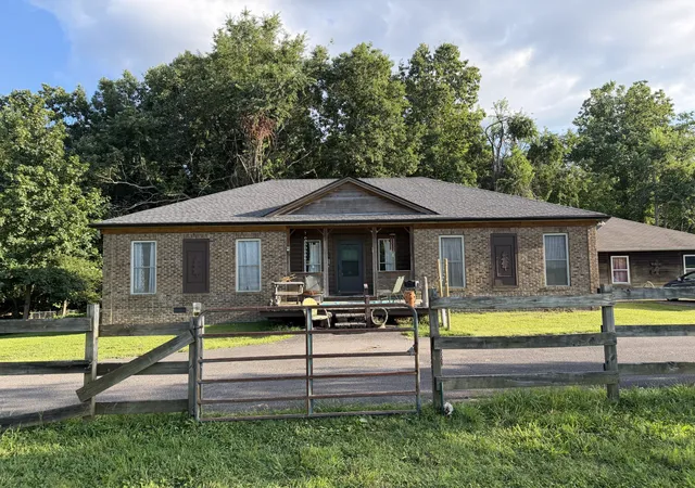 1st image of 7541 Greer Rd, Goodlettsville, TN 37072 | MLS# 3336021