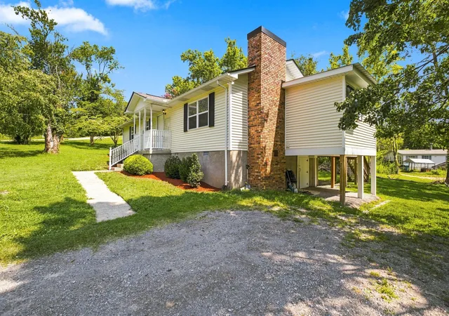 Photo 3 of Single family home for sale at 147 Medearis Dr, Old Hickory, TN 37138 | MLS# 3499859 | Listing updated on 2026-08-12