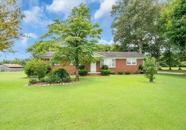 1st image of 204 Charlie Crosslin Rd, Manchester, TN 37355 | MLS# 3336195