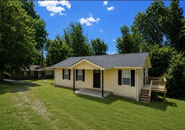 Photo 2 of Single family home for sale at 91 Oak Hts, Erin, TN 37061 | MLS# 3501245 | Listing updated on 2026-10-18