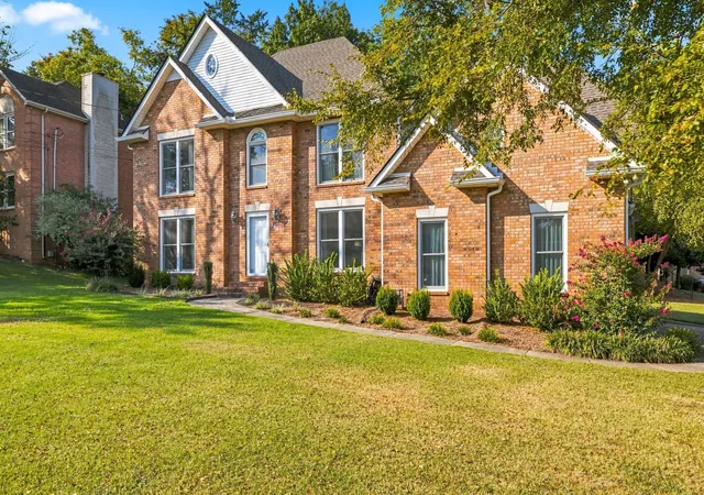 Photo 1 of Single family home for sale at 203 Dogwood Ln, Smyrna, TN 37167 | MLS# 3322284 | Listing updated on 2026-09-07