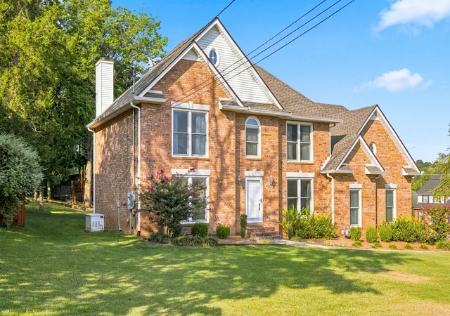 Photo 2 of Single family home for sale at 203 Dogwood Ln, Smyrna, TN 37167 | MLS# 3322284 | Listing updated on 2026-09-07