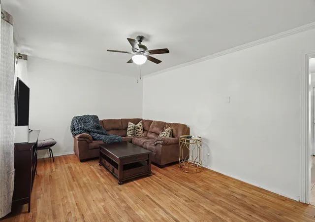2nd image of 102 Shadydale Dr, Hendersonville, TN 37075 | MLS# 3322318