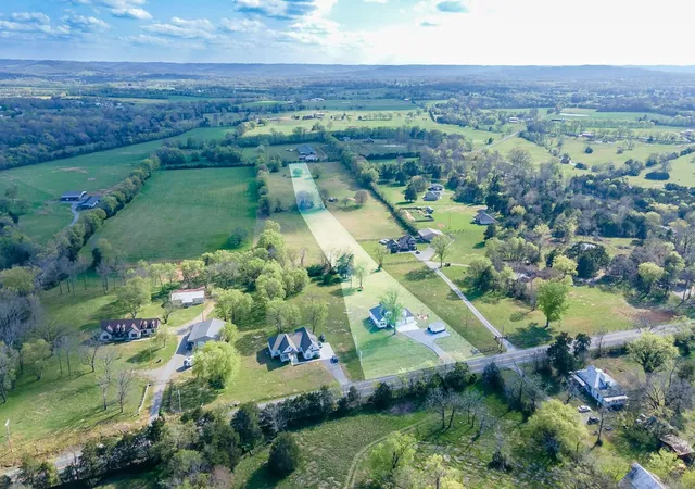 1st image of 1331 Hwy 64 W, Shelbyville, TN 37160 | MLS# 3333794