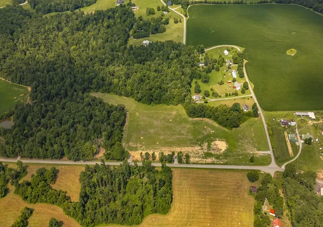 3rd image of 4 Highland Rd, Westmoreland, TN 37186 | MLS# 3514436